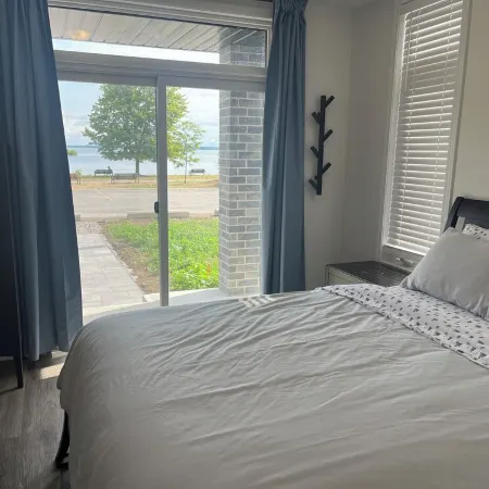 Lakefront Living Downtown Orillia.
