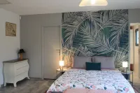 Villa Provençale Contemporaine Avec spa Hotels in Seguret