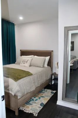 Harmony cozy Hotels near Greystone station