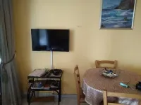 WAKE UP TO THE SOUND OF THE WAVES!1BEDROOM,SLEEPS4.ON THE BEACH Hotels in Umdloti