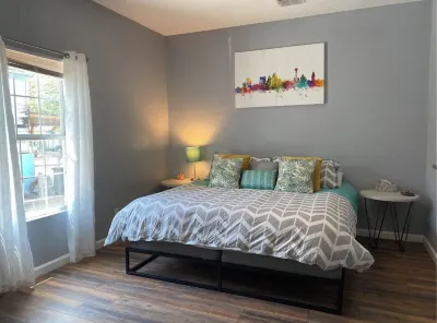 Dog Friendly Home Close to San Antonio Downtown Hotels in Southside