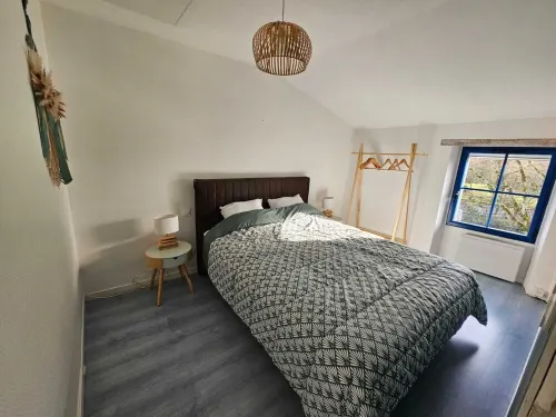 Cottage for 4 to 6 persons + private jacuzzi Hôtels à : Péault