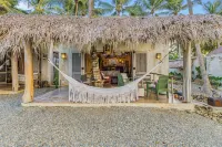 Casa Taina- 5 Bungalows, swimming pool- OCEANFRONT w/Butler and Chef