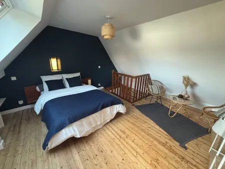 Charming apartment in Le Faouët Отели в г. Ле Фауэ