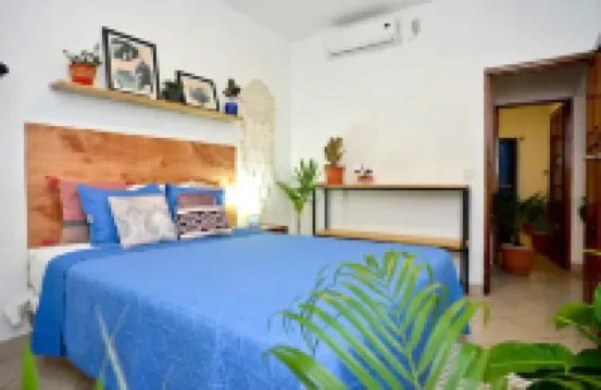 Double Queen Suite w/parking near La Calzada +Wifi 酒店