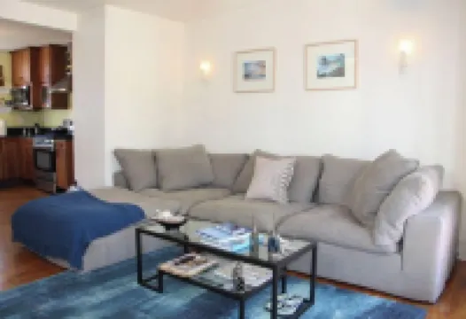 Quaint Beach House aka Betty