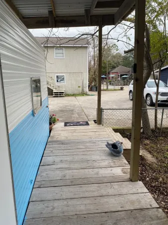 Cozy RV in Brilliant Bacliff with AC