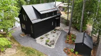 Cozy Lakeside Living Hotels in Frontenac County