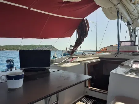 Large 3-cabin sailboat for a unique experience!