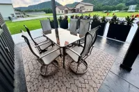 River Bluff Getaway – Main   1BR/1BA Modern Unit Near Mississippi River