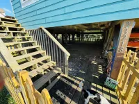 The Sandy Piper (Pets Allowed)