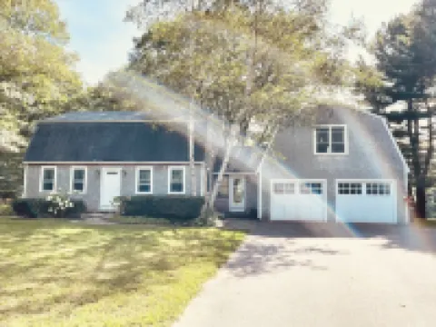 Charming waterfront Cottage, explore, relax and enjoy the Maine Coast