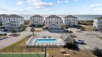 Between The Blue - Oceanside 2B/2B Condo w/ Pool