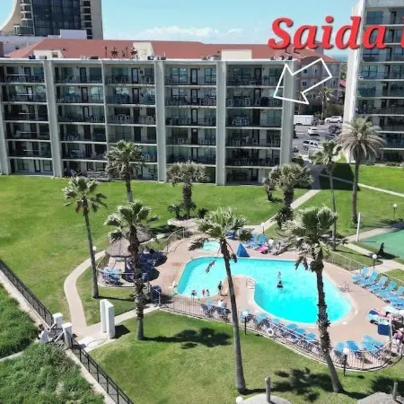 Top Floor - Ultimate Beachfront Luxury Remodeled