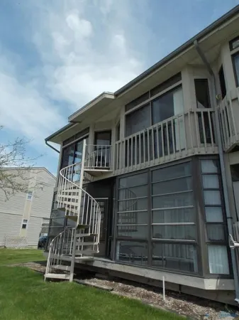 Great for Vacationers • Bird Watchers • Davis Bessie • Fishing-Charters on Site