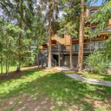 Keystone Condo- Steps to Lift- Riverfront- Pool-Hot Tub-STR25-00046950