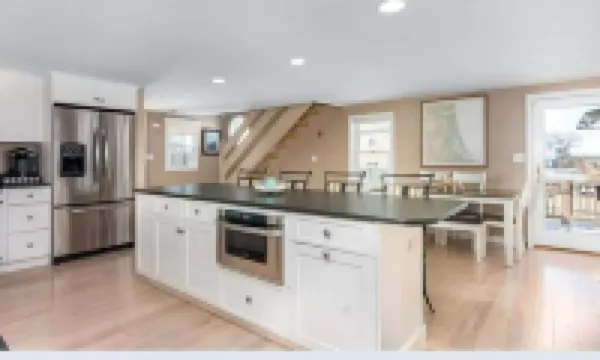 Magnificent Waterfront Home with Pool Hotels in Newburyport