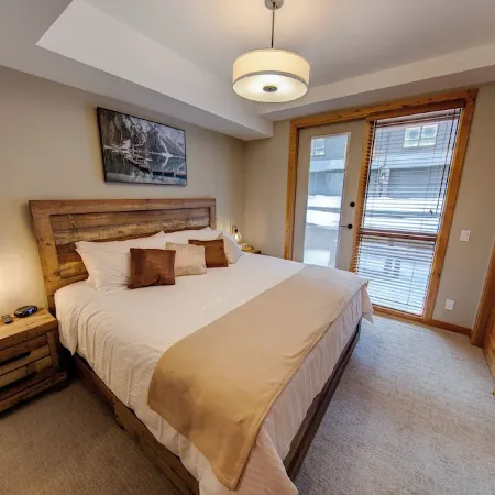 Luxury One Bedroom Condo in Canmore