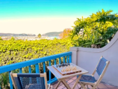 Guinea Fowl Lodge - Lagoon & Heads View B&B, Central Knysna Hotels in Knysna