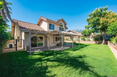 Near ONT Spacious 4BR Family Retreat Safe Area Hotels near Graber Olive House