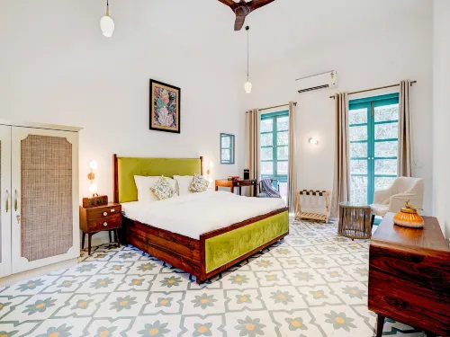 Valencia By DanCenter - 3 Bhk Villa in Siolim Hotels in Colvale