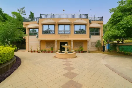 Hotel Shiv Villa by SAH