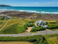 Lodge in Cornwall with Widemouth Bay Views