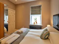 Apartment in Buxton Old Post Office, No deposit