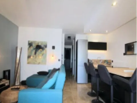 Modern 2-room apartment for 4 people - Prestige - super Home Hotels in Mallemort