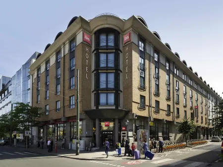 Ibis Brussels Centre Gare Midi Отели рядом с достопримечательностью «Брюссельская ратуша»