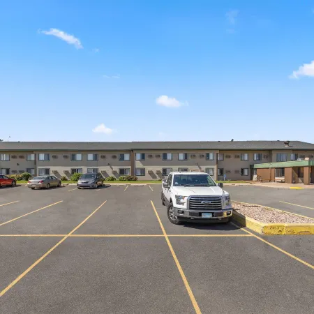 Days Inn by Wyndham Winona