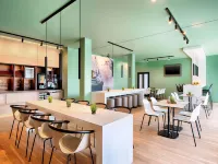 B&B HOTEL Wilhelmshaven - parkir