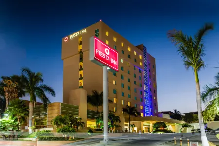 Fiesta Inn Tuxtla Gutierrez Отели в г. Тустла-Гутьеррес