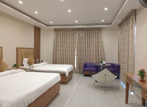 The Prince Zenq Xpress Resortt Rohtak