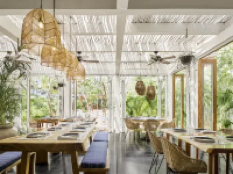 โรงแรม คิมป์ตัน อลูน่า ตูลุม บาย IHG โรงแรมในตูลุม