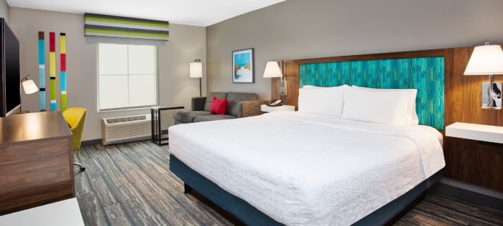 Hampton Inn & Suites Cape Coral/Fort Myers Area Hotels in Lee County