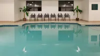 Holiday Inn Express GROVE CITY (OUTLET CENTER) by IHG - Pools