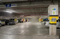 Holiday Inn Express ANTWERP CITY - NORTH by IHG - parcheggio