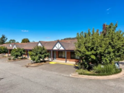 Blazing Stump Motel & Suites Hotels in Wodonga