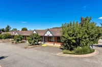 Blazing Stump Motel & Suites Hotels in Wodonga