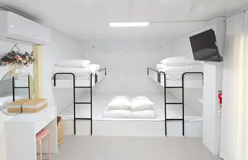 Brousseau Glamping N Caravan