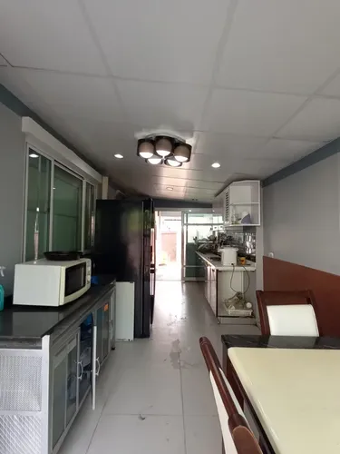 รูปภาพของSpacious Entire House with shared Fitness Room and Shared Indoor Pool in club