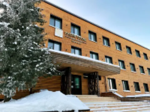 Hotel Russkie Sezony Sport Hotel Peresvet فنادق في 