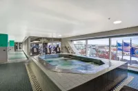 The Grove Hotel - Hot Tub