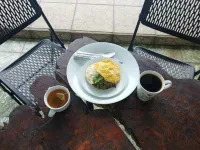 Loma Tranquila - breakfast