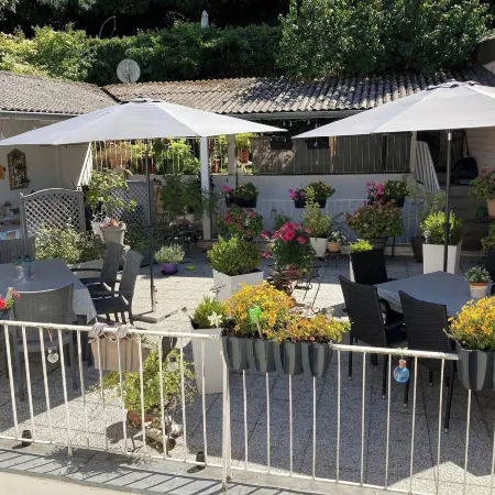 2 Bed Apt Sleeps 5 - Rooftop Terrace, Wifi