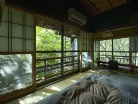 Nakadanaso Hotels near Hirahara Station