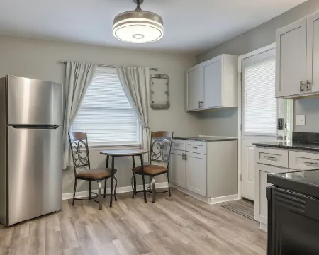 コージー 2ベッドルーム ホーム：ウィズ レイク アクセス アンド ワーク スペース スプリングフィールドのホテル