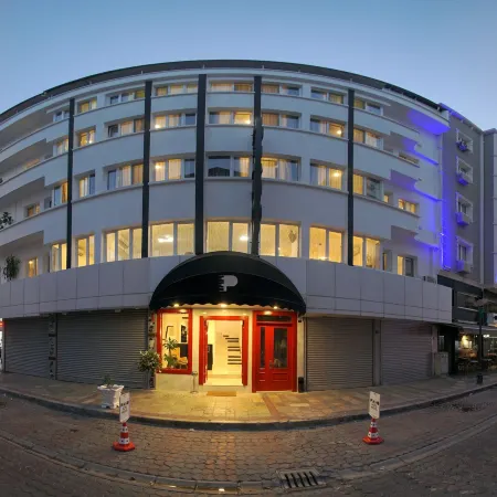 Piano Hotel
