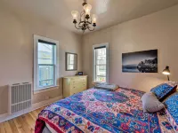 Chic Downtown Home w/ Grill, Steps to Main Street! Ξενοδοχεία στην πόλη Buena Vista